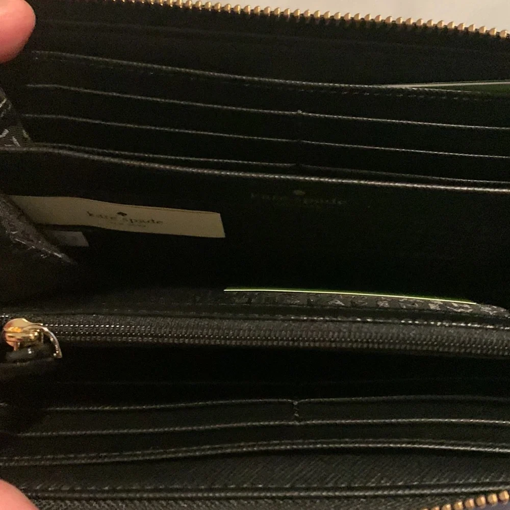 Kate Spade Black and Red Floral Wallet - Picture 4 of 8